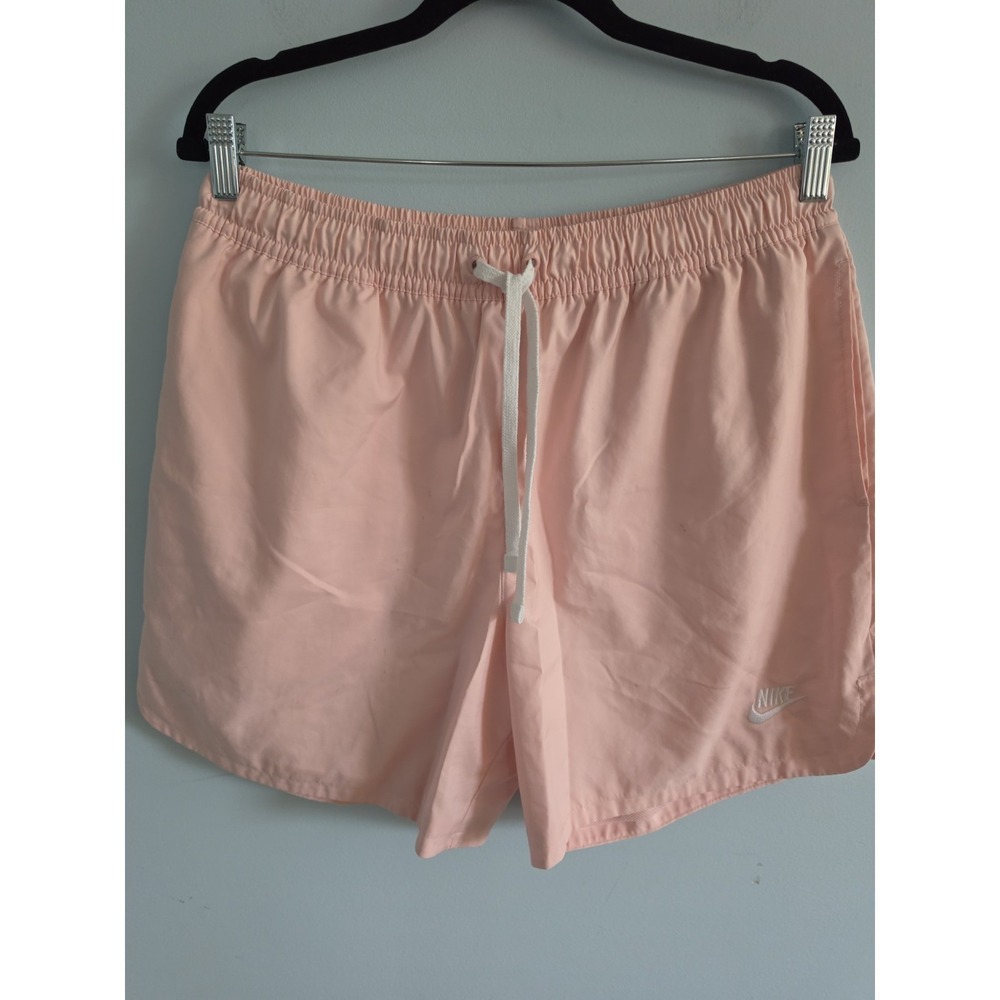 Nike Sportswear Sport Essentials Woven Lined Flow Shorts in the Pink Bloom L